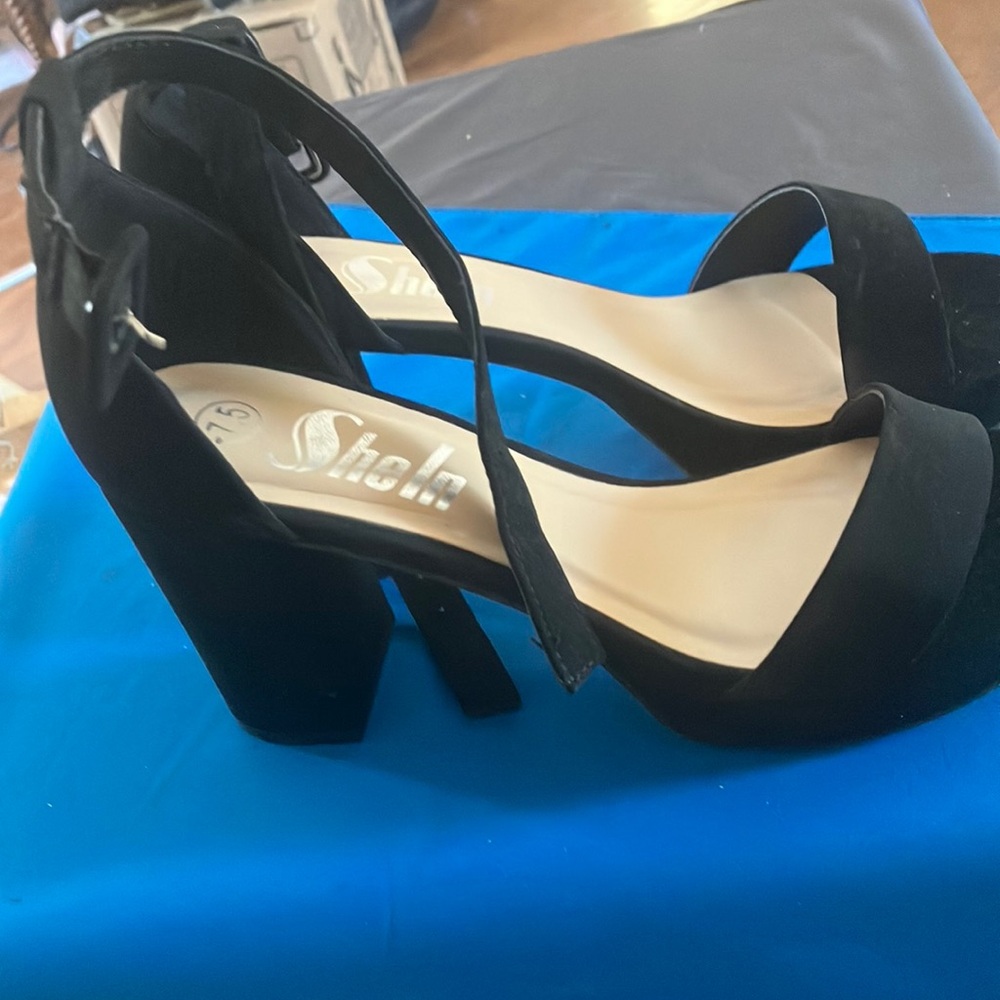 FINAL MARKDOWN Black Women's Heeled Sandals 7 1/2